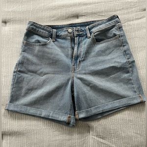 NWOT Old Navy Jean Shorts
